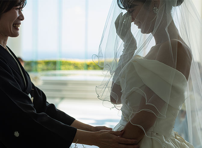 画像:新婦と新婦の母